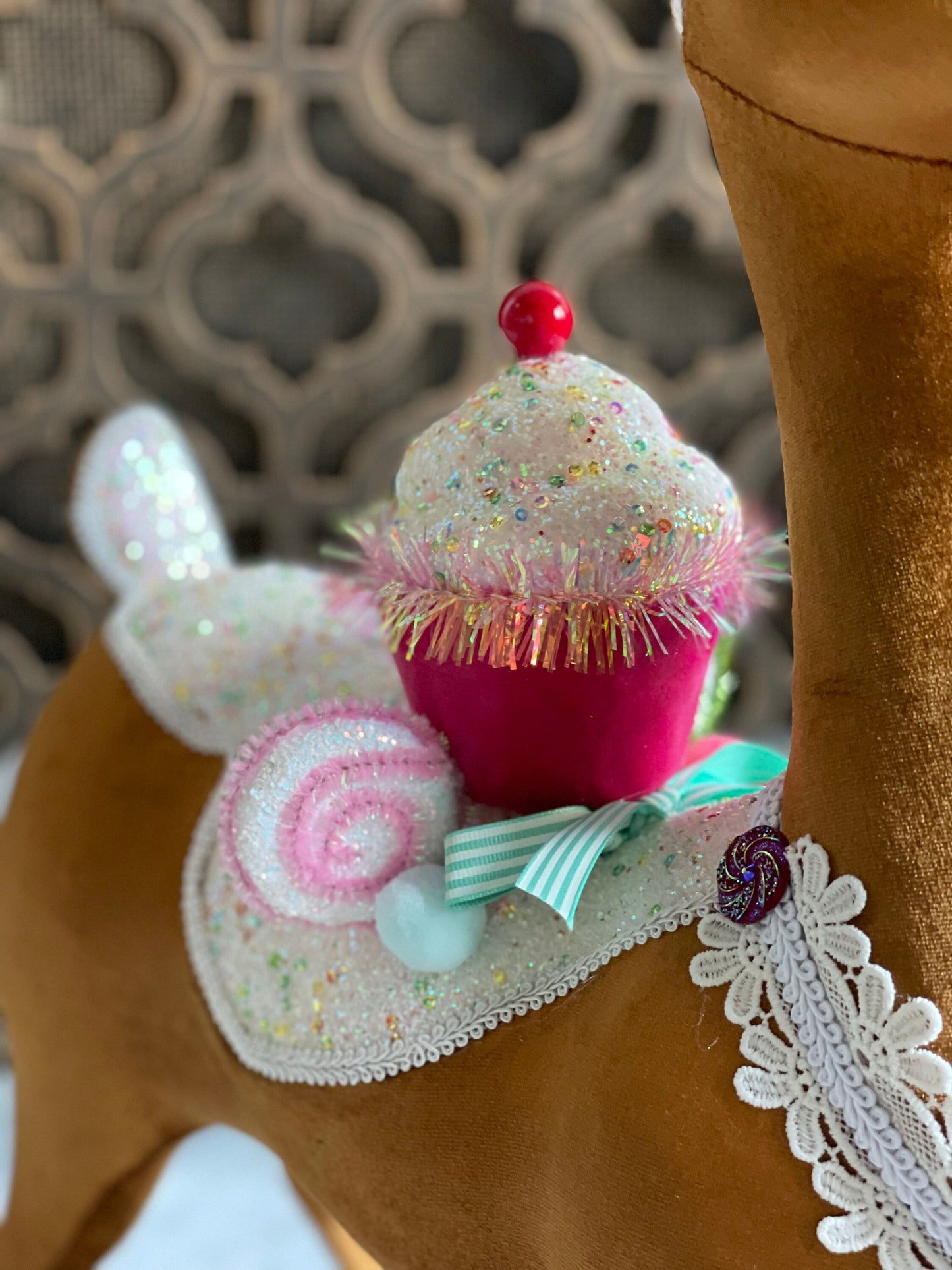 30” Reindeer with cupcake and candies standing ornament. Display reindeer. Christmas.
